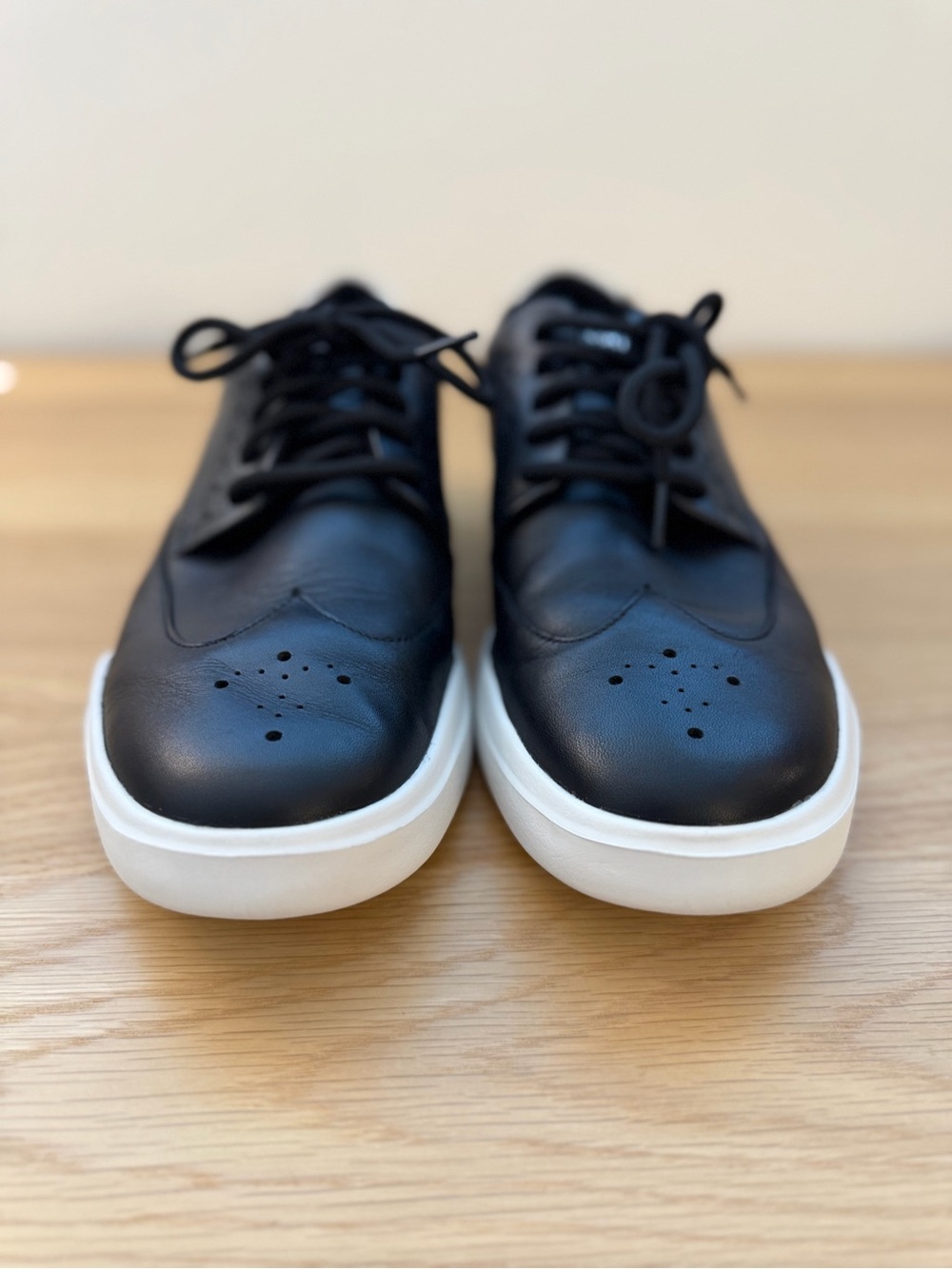 Cole Haan Men's Grand Crosscourt Wingtip Sneaker - Size US 11W - Picture 3 of 9